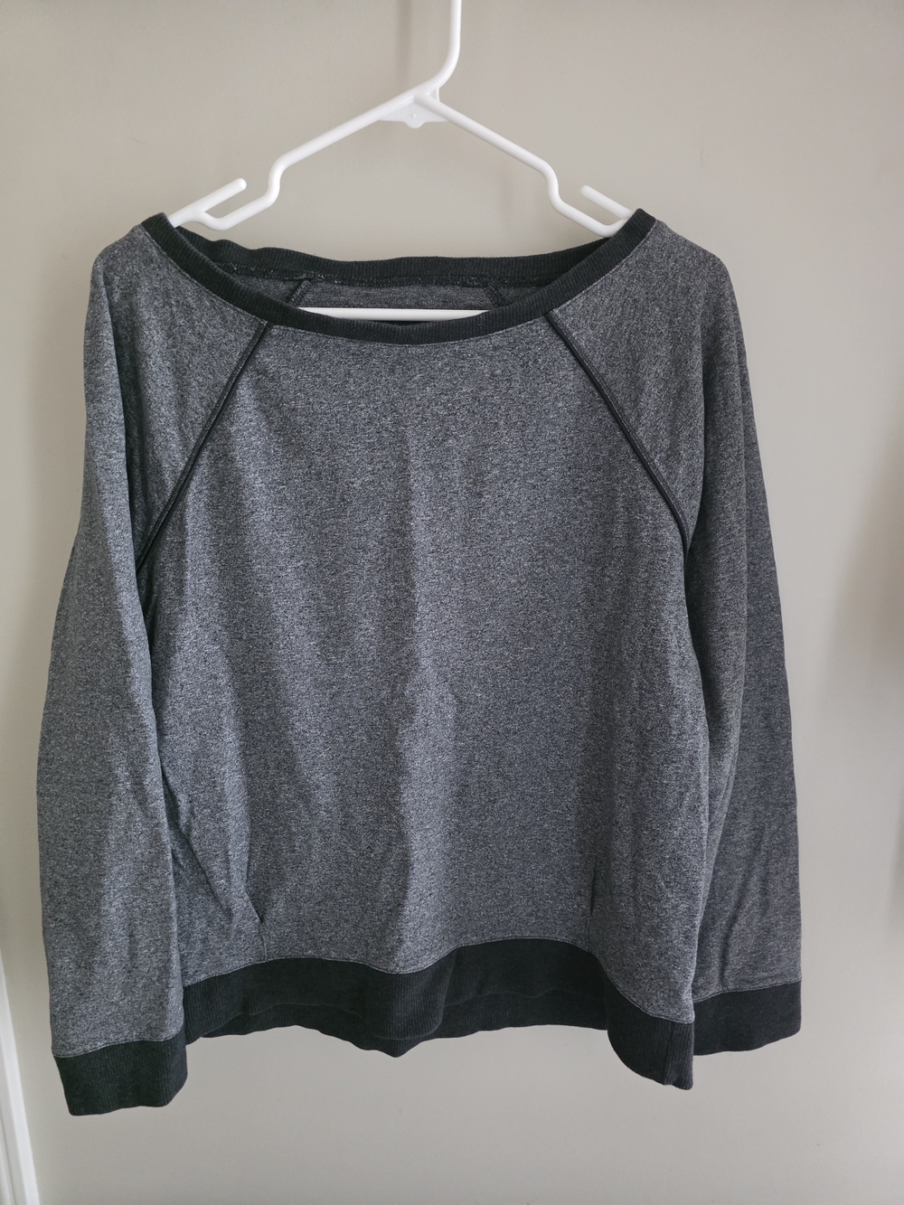 lululemon athletica Women's Gray Crewneck Sweatshirt with Black Trim